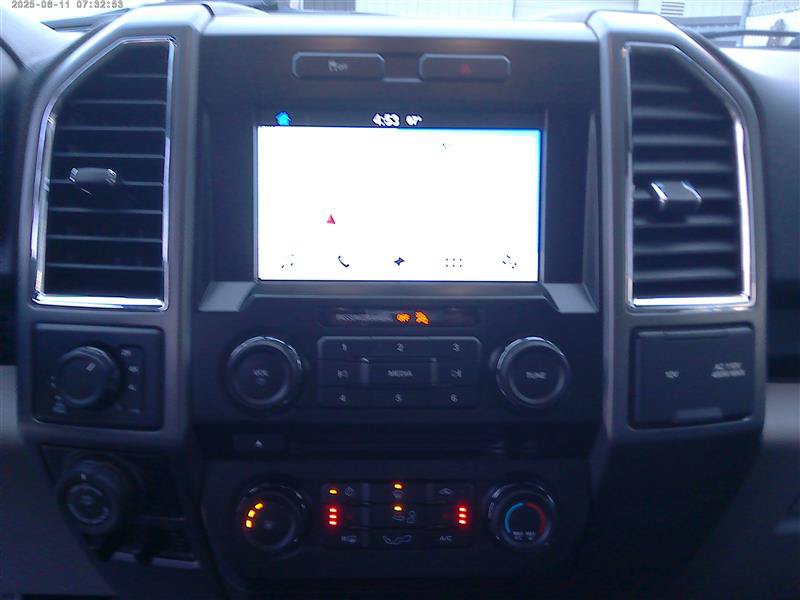 Used 2016 Ford F150 XLT w/ Equipment Group 302A Luxury AWD/4WD image 13