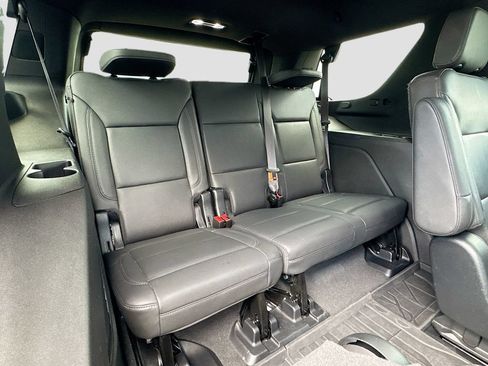 Used 2023 Chevrolet Tahoe Z71 AWD/4WD image 32