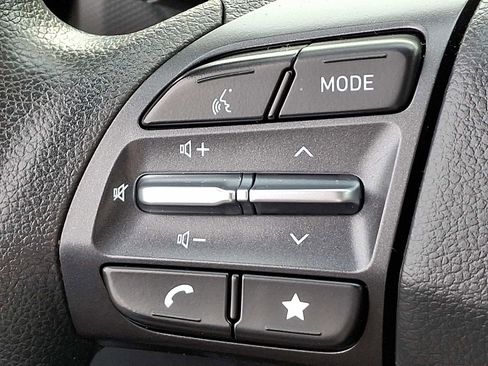 Used 2023 Hyundai Kona SEL image 21