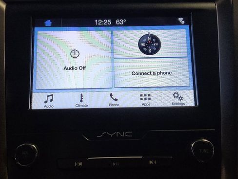 Used 2019 Ford Fusion SE image 25