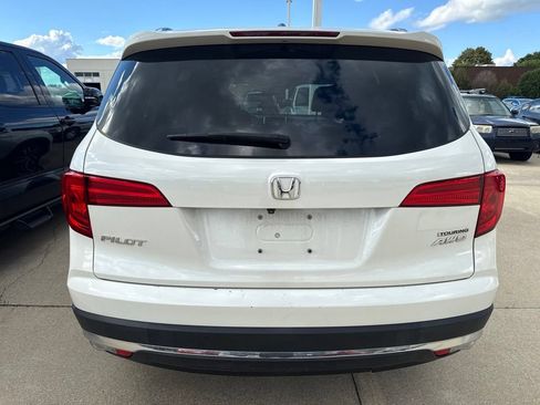 Used 2018 Honda Pilot Touring image 5