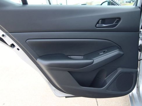 Used 2024 Nissan Altima 2.5 S FWD image 32