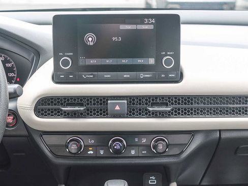 Certified 2025 Honda HR-V LX image 14