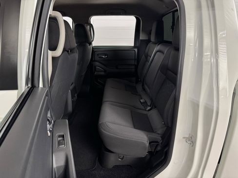 Used 2025 Nissan Frontier SV w/ SV Convenience Package AWD/4WD image 26
