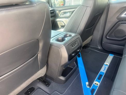 Used 2025 Chevrolet Silverado EV LT AWD/4WD image 13