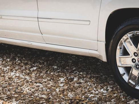 Used 2014 GMC Acadia Denali FWD image 16