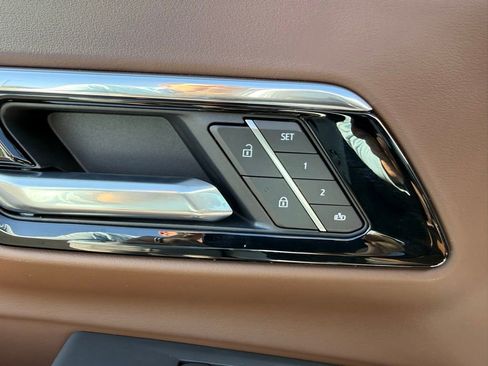 New 2026 Chevrolet Suburban High Country AWD/4WD image 21