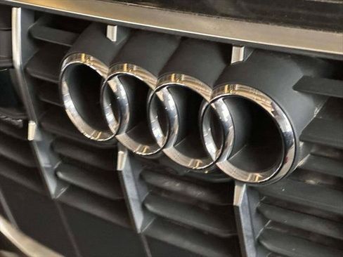 Used 2023 Audi Q7 3.0T Prestige w/ Prestige Package AWD/4WD image 7