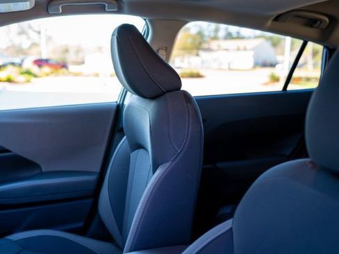 Certified 2025 Subaru Crosstrek 2.0i Premium image 33