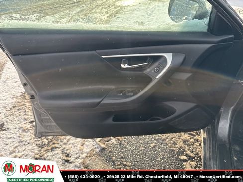 Used 2016 Nissan Altima 2.5 S w/ Interior Lighting Package image 10
