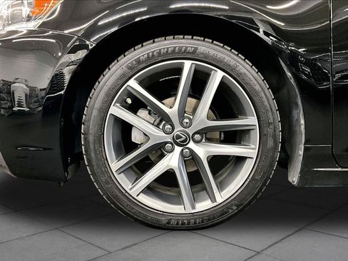 Used 2017 Lexus CT 200h w/ Navigation System Package FWD image 10