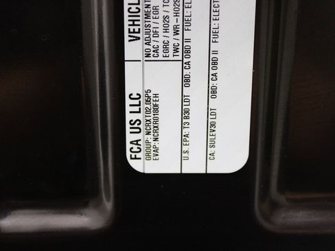 Used 2022 Jeep Grand Cherokee Overland w/ Luxury Tech Group IV image 46