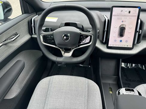 New 2026 Volvo EX30 Ultra w/ Protection Package Premier AWD/4WD image 17