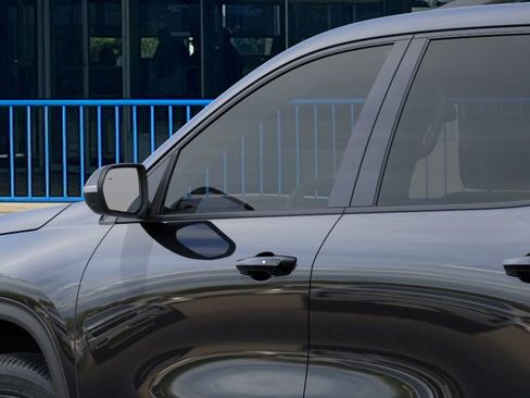 New 2026 Chevrolet Traverse LT image 12