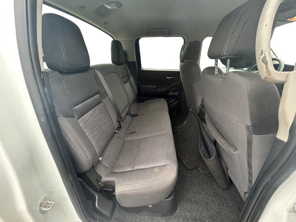 Used 2023 Nissan Frontier SV w/ Technology Package AWD/4WD image 19