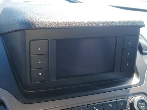 Used 2020 Ford Transit Connect XL image 22