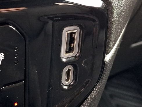 Used 2023 Chevrolet Silverado 1500 LT AWD/4WD image 25
