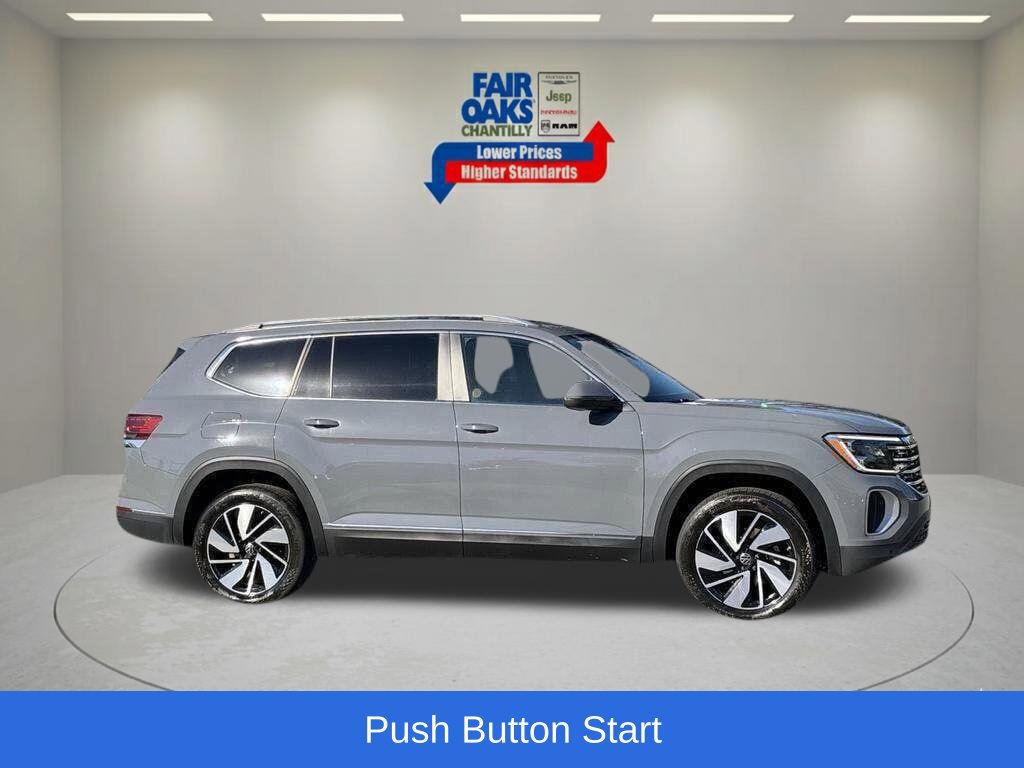 Used 2025 Volkswagen Atlas SEL AWD/4WD image 5