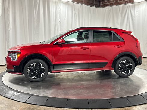 New 2026 Kia Niro Wind w/ Wind Preserve Package FWD image 9