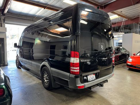 Used 2013 Mercedes-Benz Sprinter 2500 image 4