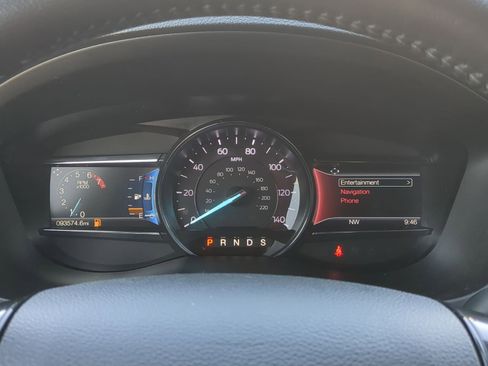 Used 2019 Ford Explorer XLT w/ Equipment Group 202A AWD/4WD image 39