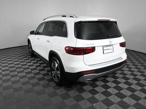 Used 2025 Mercedes-Benz GLB 250 image 4