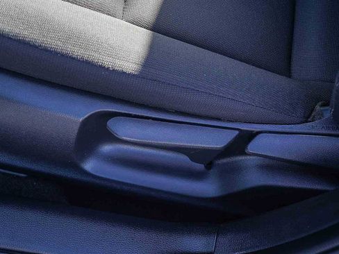 Certified 2023 Toyota Corolla LE image 25