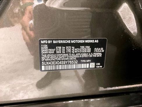 Used 2025 BMW X6 M60i AWD/4WD image 40