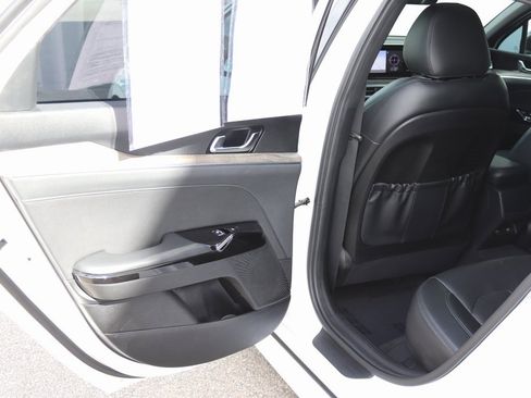 Used 2022 Kia K5 GT-Line image 11