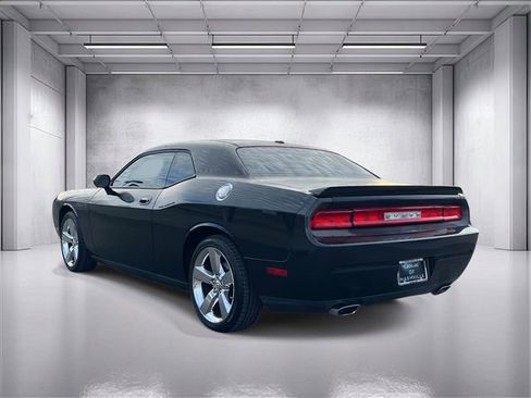 Used 2010 Dodge Challenger R/T image 5
