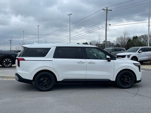 New 2026 Kia Carnival LXS image 8