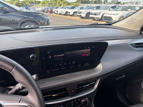 Used 2025 Buick Encore GX Preferred FWD image 20