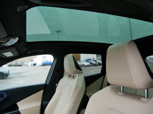 Used 2025 BMW X3 xDrive30i w/ Premium Package image 33