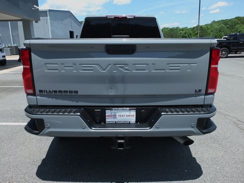 Used 2024 Chevrolet Silverado 2500 LT w/ Z71 Sport Edition AWD/4WD image 4