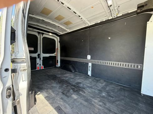 Used 2019 Ford Transit 150 148 Medium Roof RWD image 17