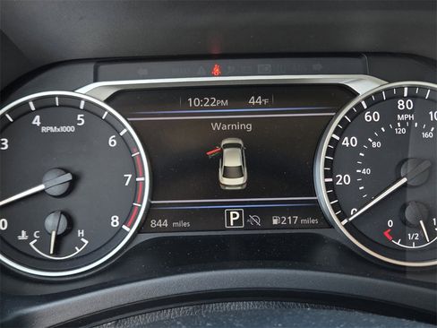 Used 2025 Nissan Sentra SR w/ SR Premium Package image 17