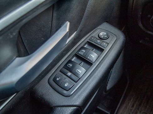 Used 2022 RAM 1500 Big Horn RWD image 12