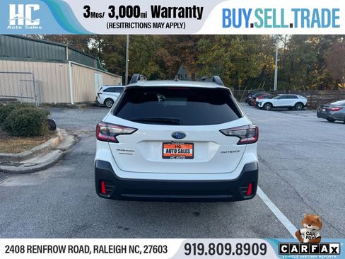 Used 2022 Subaru Outback Premium image 4