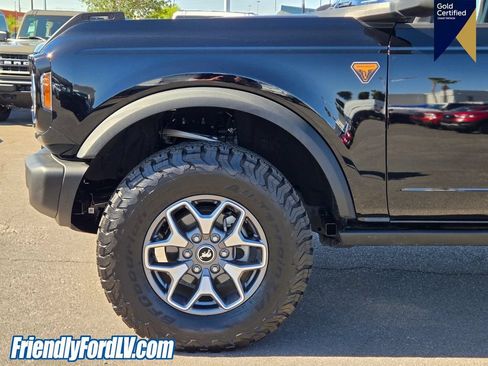 Certified 2025 Ford Bronco Badlands AWD/4WD image 7