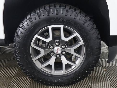 Used 2021 GMC Canyon AT4 w/ Trailering Package image 18