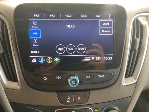Used 2023 Chevrolet Malibu LS FWD image 25