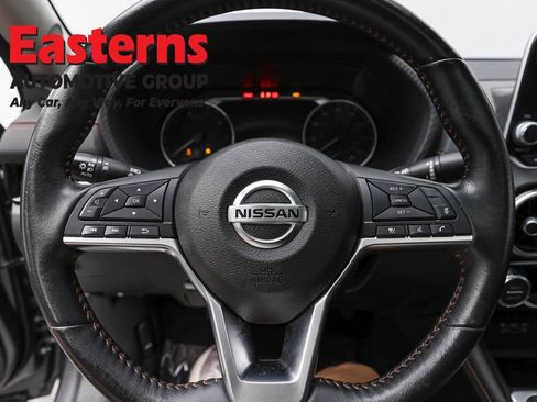 Used 2023 Nissan Sentra SR w/ SR Premium Package FWD image 10