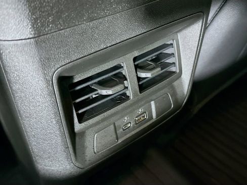 Used 2025 GMC Canyon AT4 AWD/4WD image 33