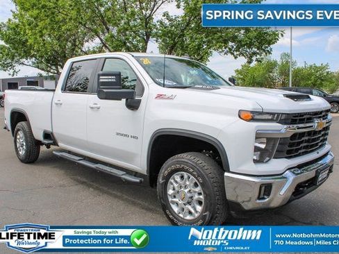 Used 2024 Chevrolet Silverado 3500 LT w/ Convenience Package image 6