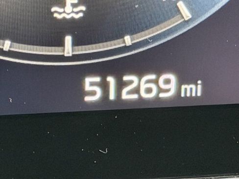 Certified 2022 Kia Carnival SX Prestige image 3