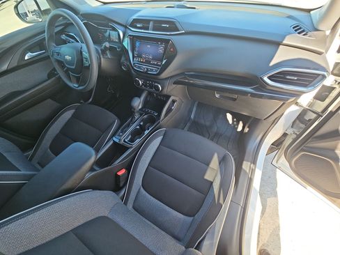 Used 2023 Chevrolet TrailBlazer LT w/ Convenience Package image 32