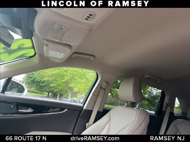 Certified 2023 Lincoln Nautilus AWD w/ Premium Package image 13
