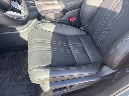 Certified 2026 Honda HR-V EX-L image 12