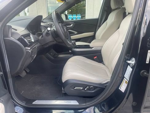 Used 2025 Acura RDX SH-AWD image 15