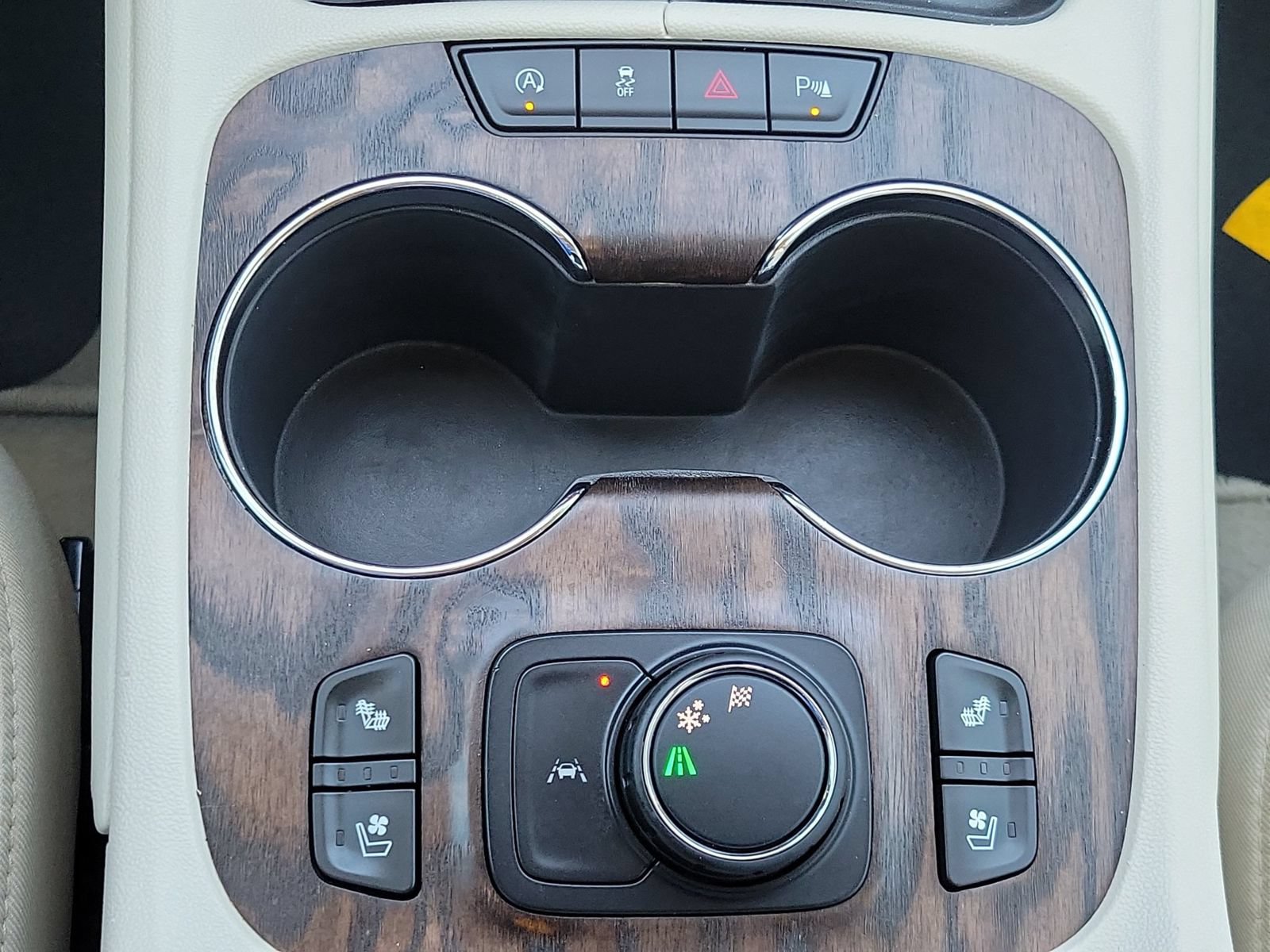 Used 2021 GMC Acadia Denali w/ LPO, Floor Liner Package FWD image 23